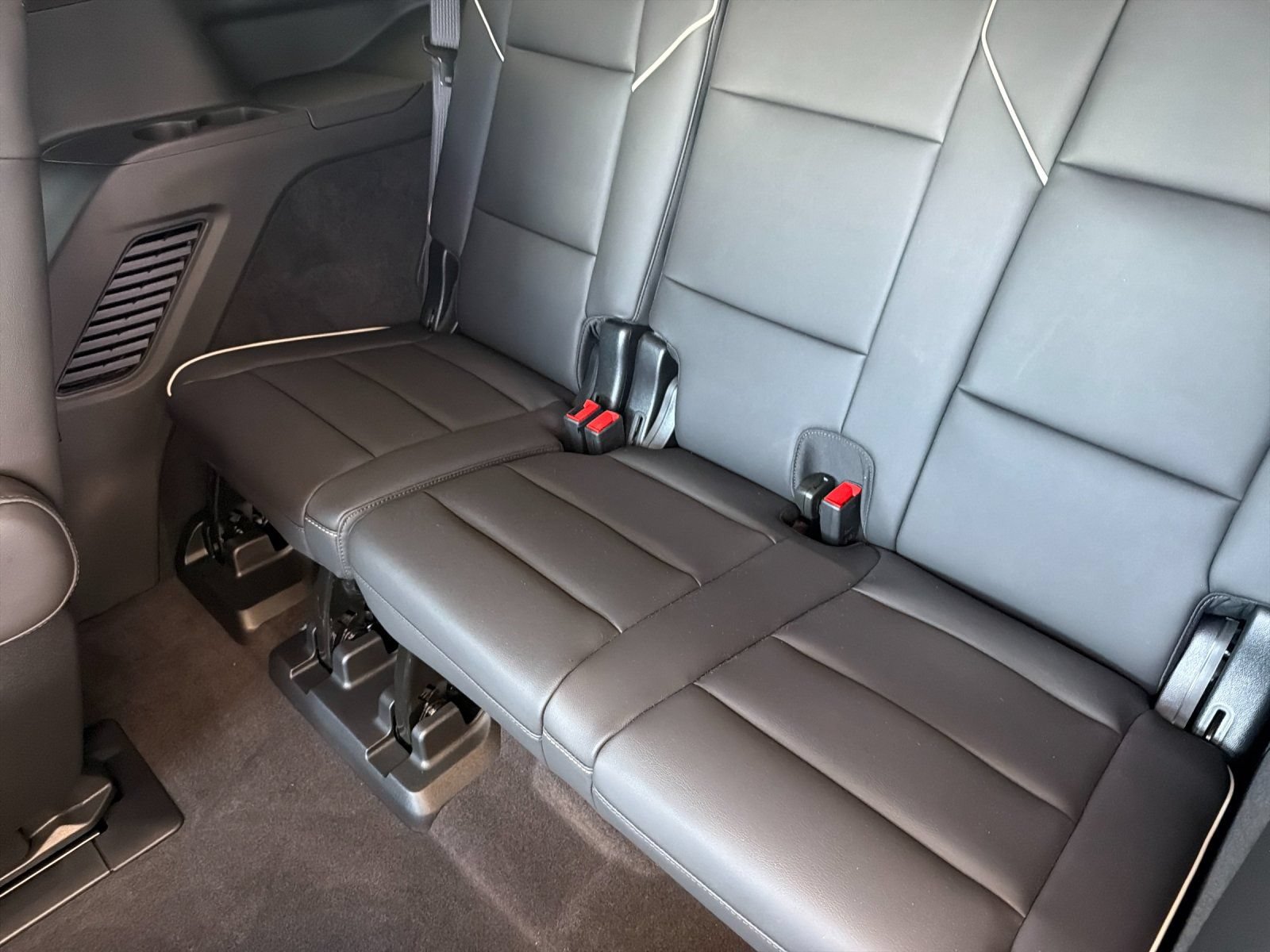 New 2026 Cadillac Escalade Luxury w/ Touring Package AWD/4WD image 14
