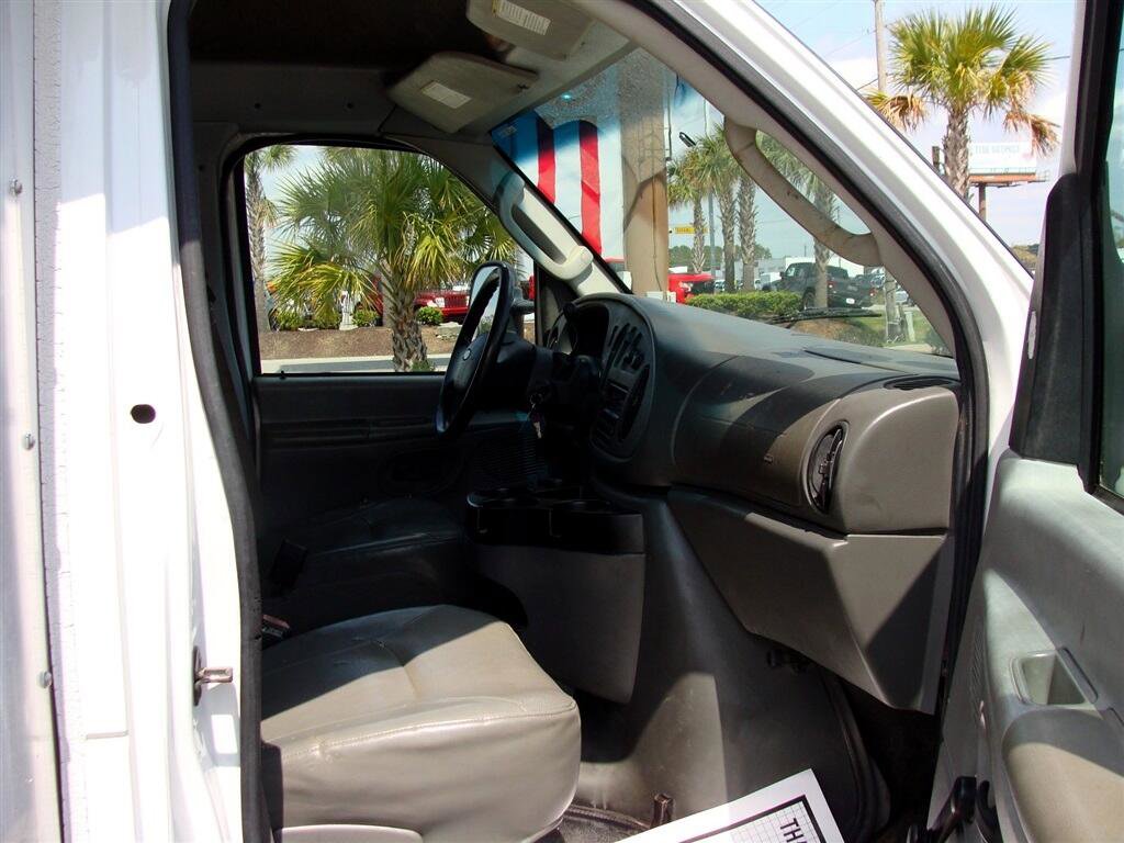 Used 2007 Ford E-450 and Econoline 450 image 16