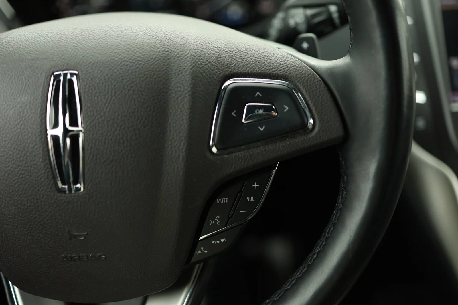 Used 2015 Lincoln MKC AWD w/ Equipment Group 102A Reserve image 27