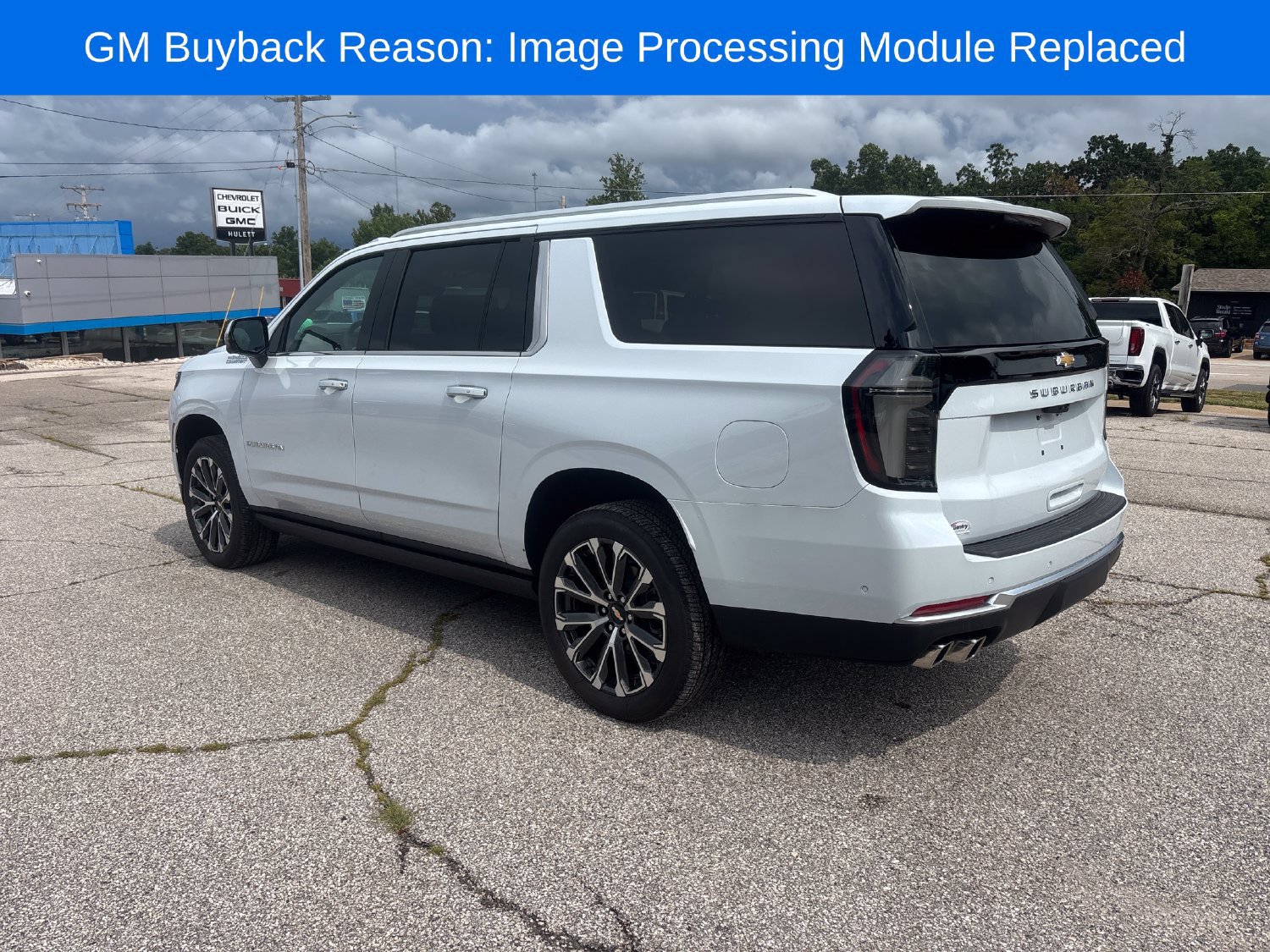 Used 2026 Chevrolet Suburban High Country AWD/4WD image 28