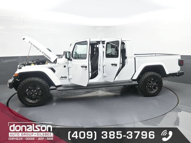 Used 2025 Jeep Gladiator Sport AWD/4WD image 22