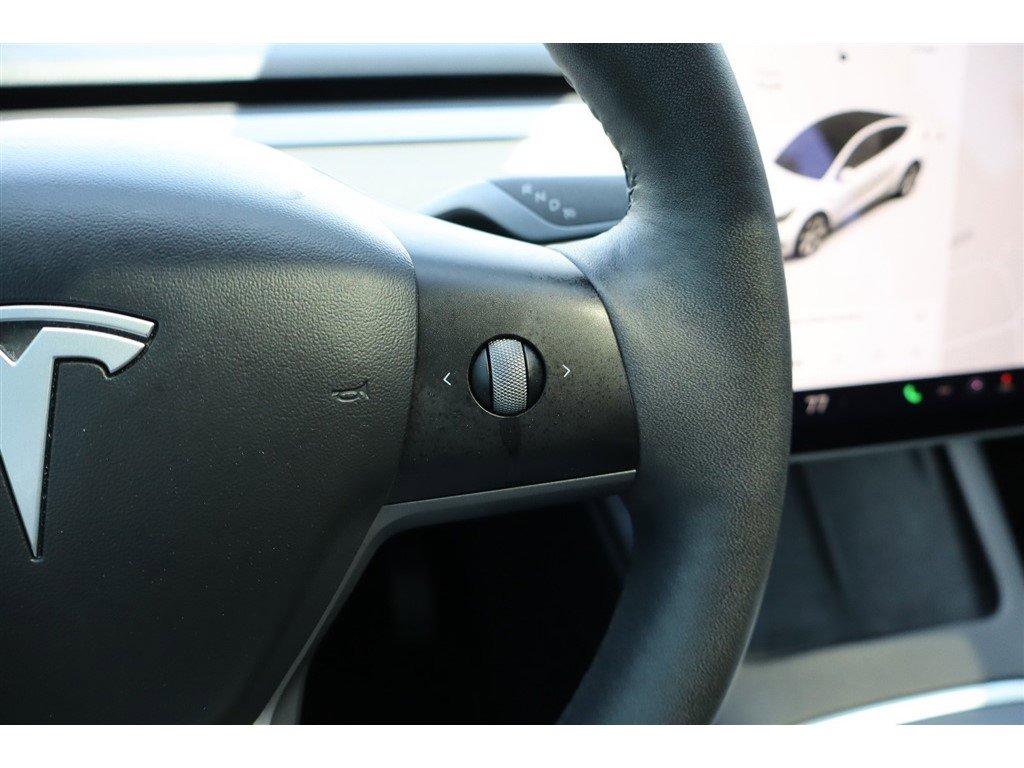 Used 2021 Tesla Model Y Long Range image 21