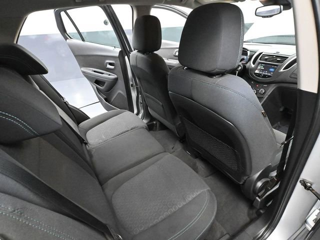 Used 2016 Chevrolet Trax LS image 35
