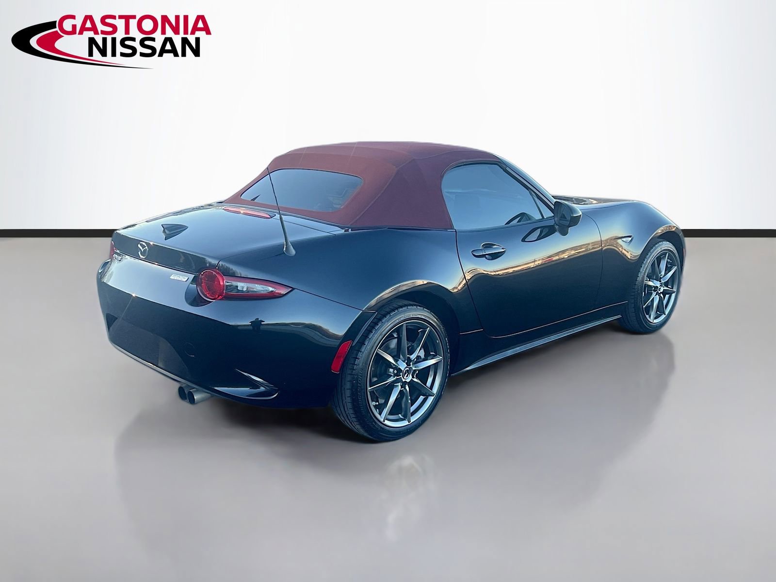 Used 2018 MAZDA MX-5 Miata Grand Touring image 9