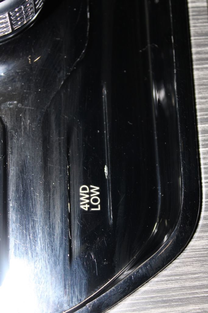 Used 2023 Jeep Wagoneer L Series III w/ Preferred Equipment Group image 60