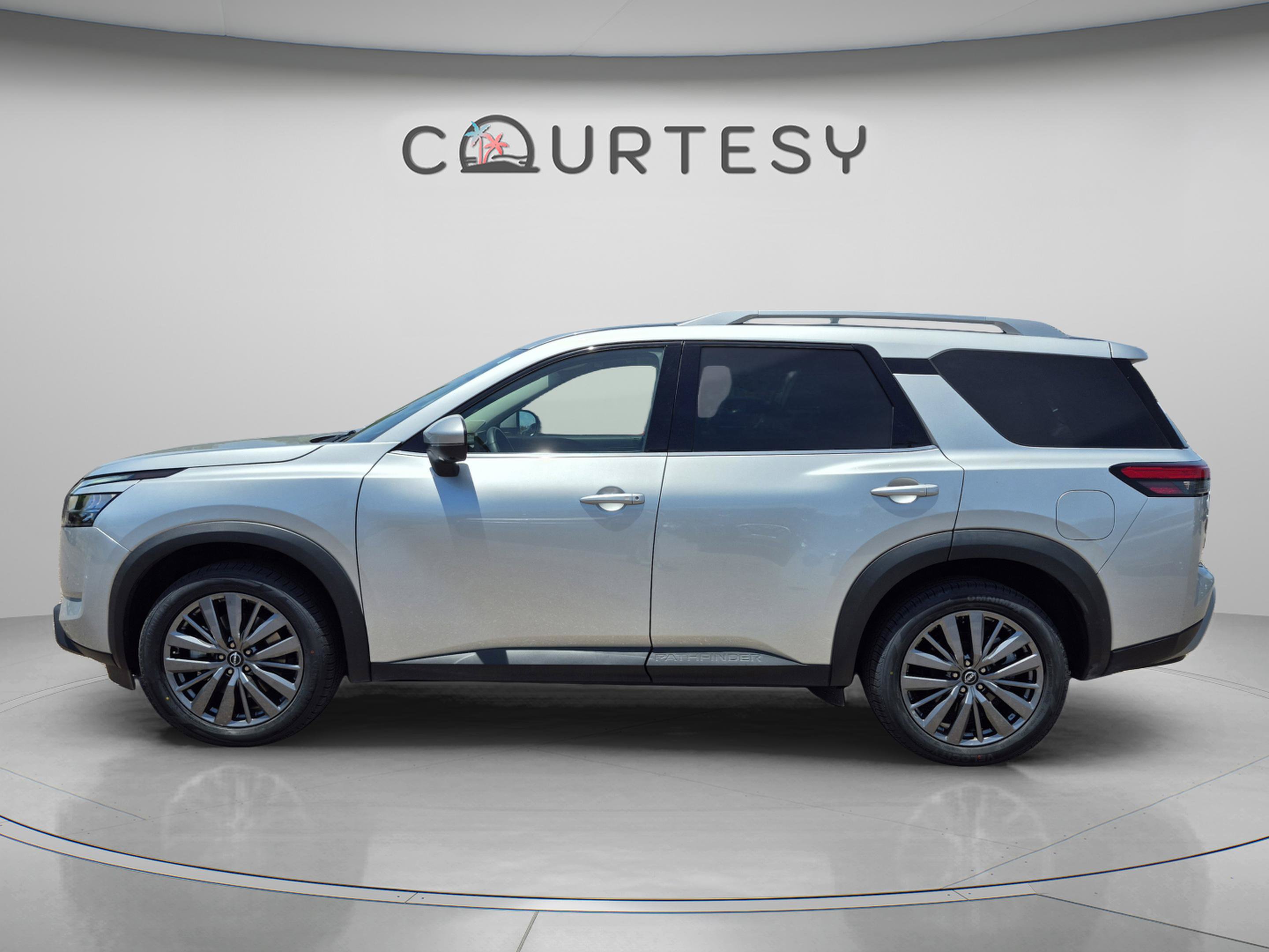 Certified 2024 Nissan Pathfinder SL w/ SL Premium Package AWD/4WD image 2
