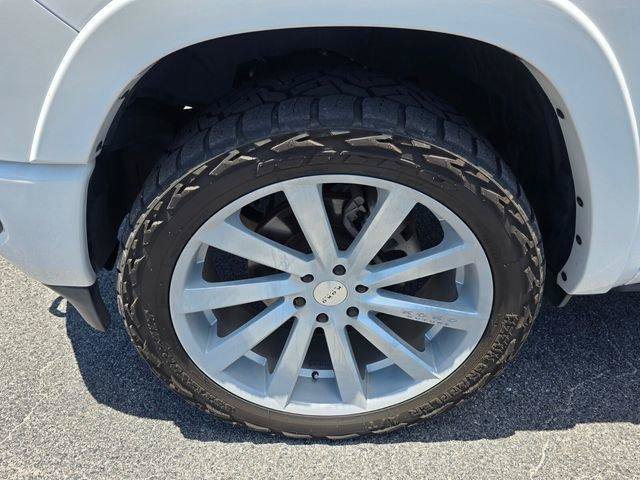 Used 2020 RAM 1500 Limited w/ Bed Utility Group RWD image 9