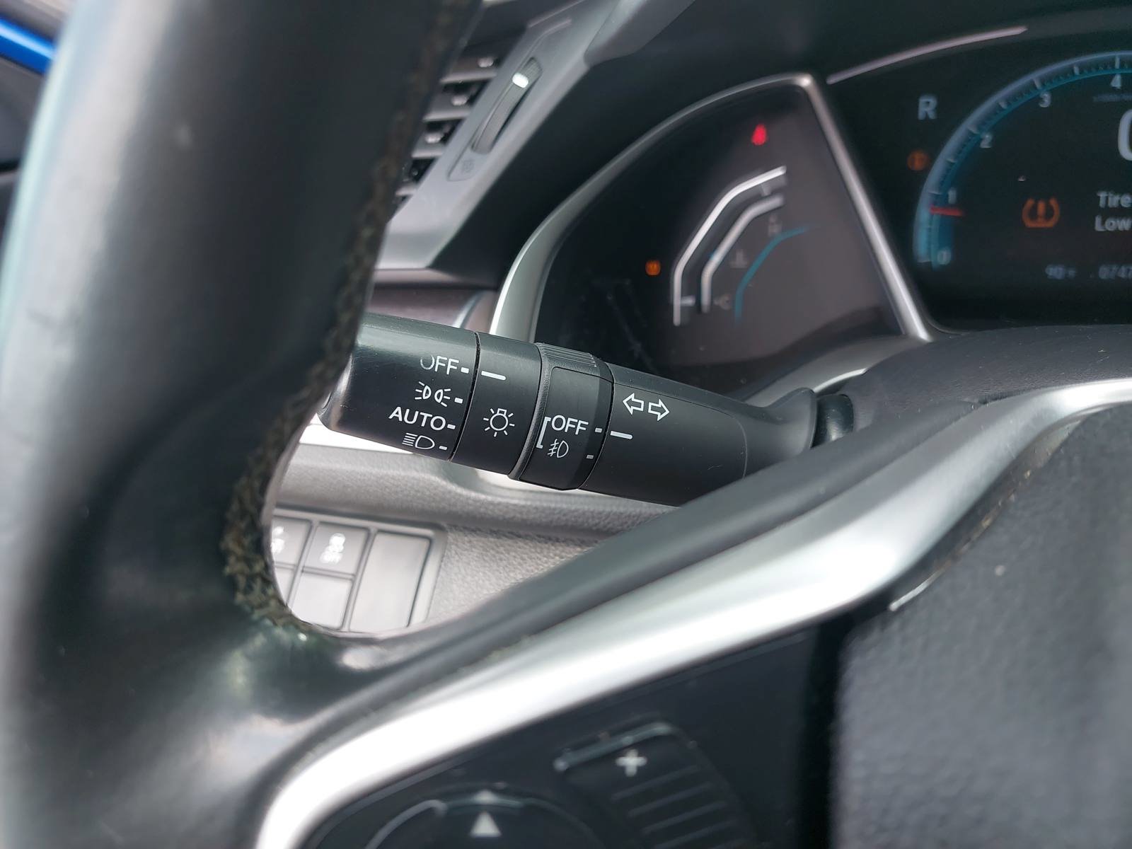 Used 2017 Honda Civic Touring image 25