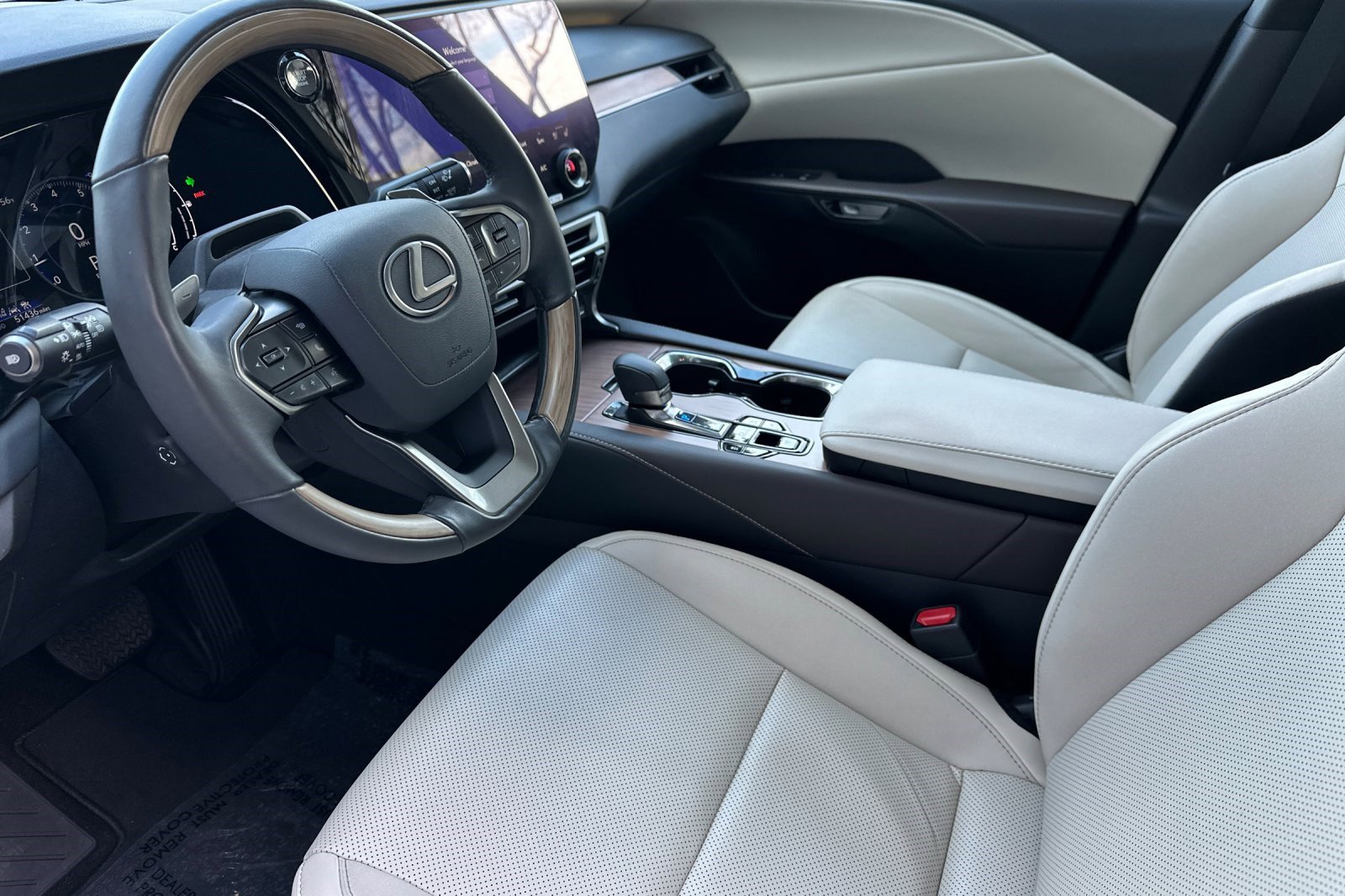 Used 2023 Lexus RX 350 Premium image 11