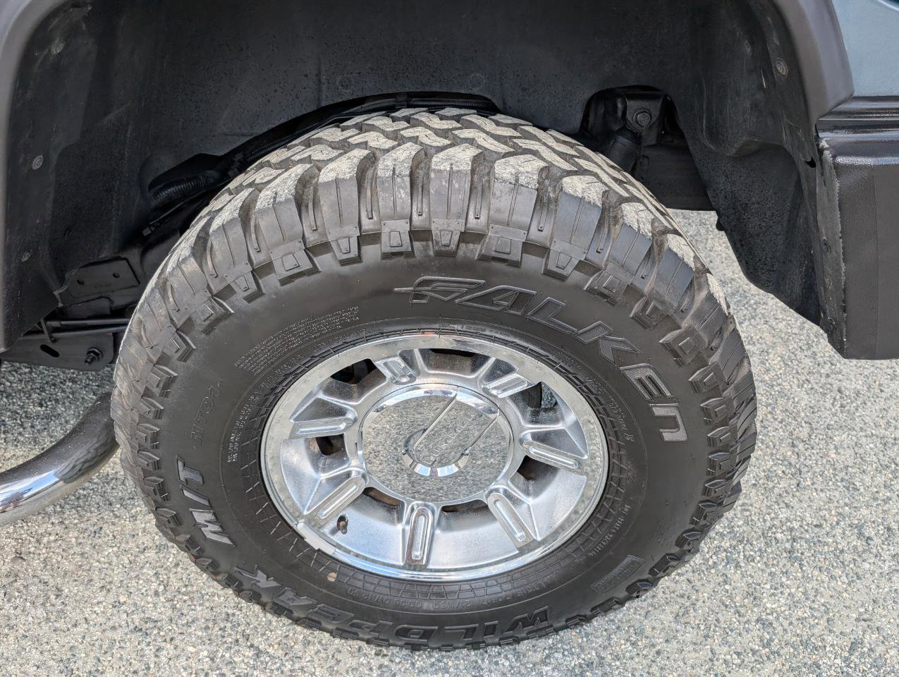 Used 2005 HUMMER H2 w/ Preferred Equipment Group image 10