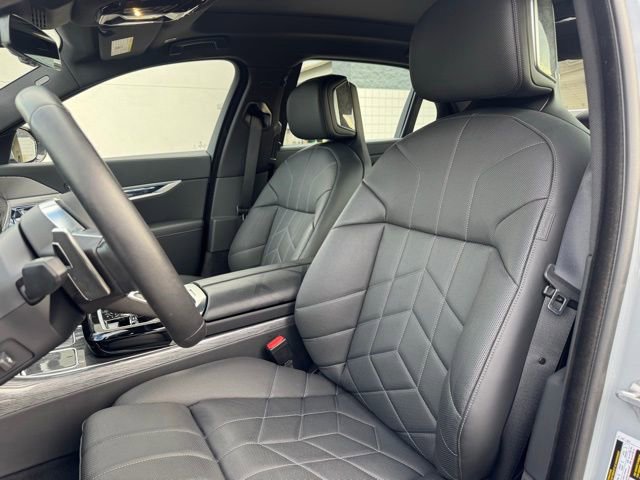 Certified 2024 BMW 760i xDrive image 13