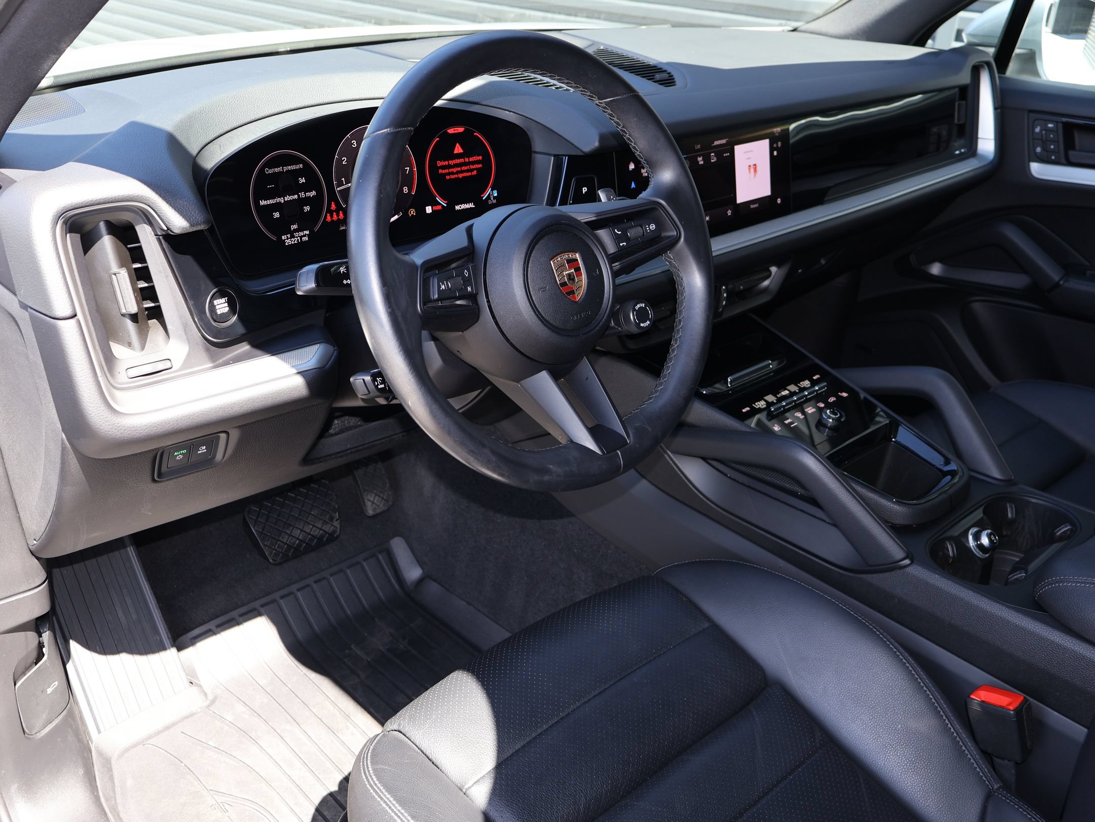 Certified 2024 Porsche Cayenne AWD/4WD image 4