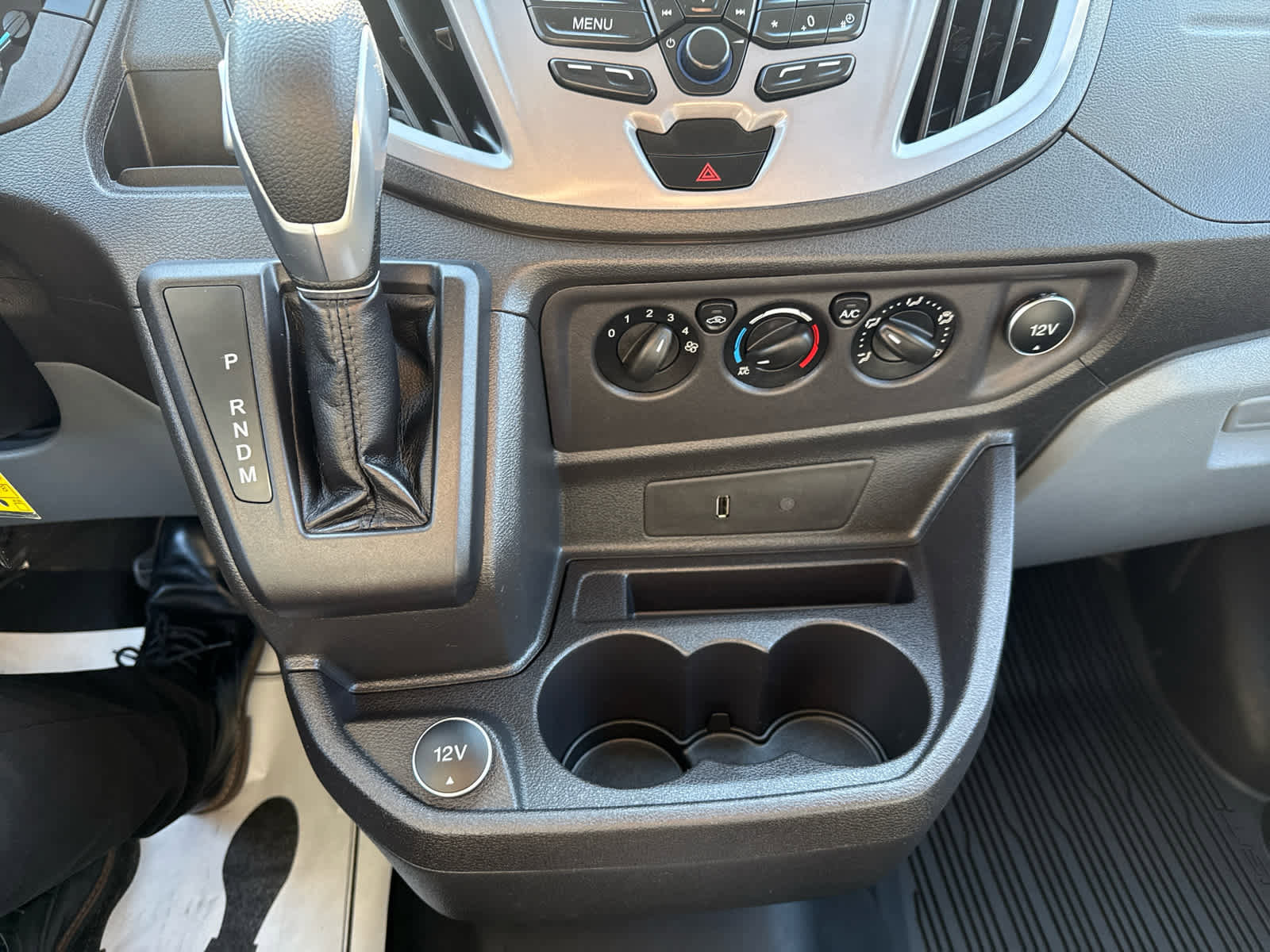Used 2019 Ford Transit 150 XLT image 21