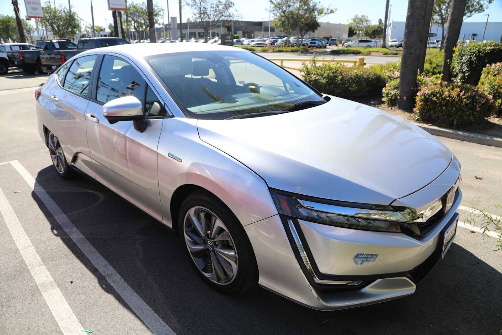 Used 2021 Honda Clarity Touring image 4