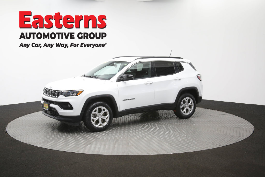 Used 2024 Jeep Compass Latitude AWD/4WD image 59