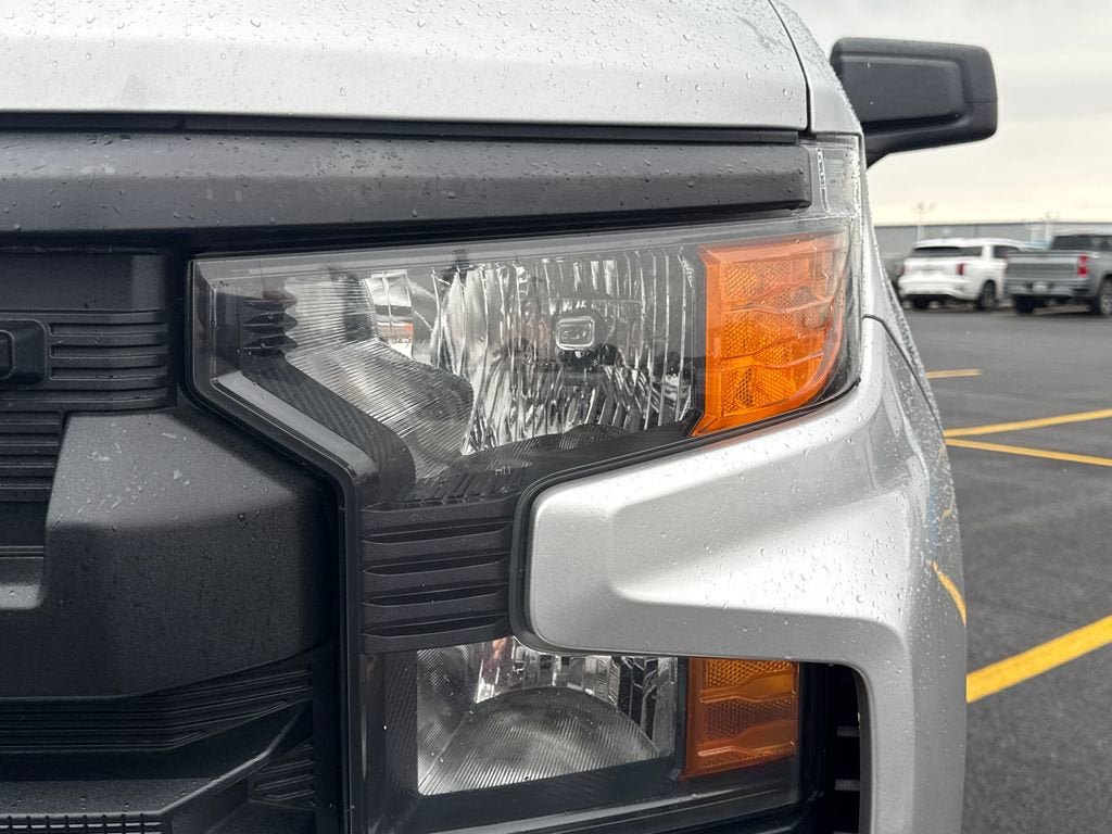 Used 2022 Chevrolet Silverado 1500 Custom AWD/4WD image 10