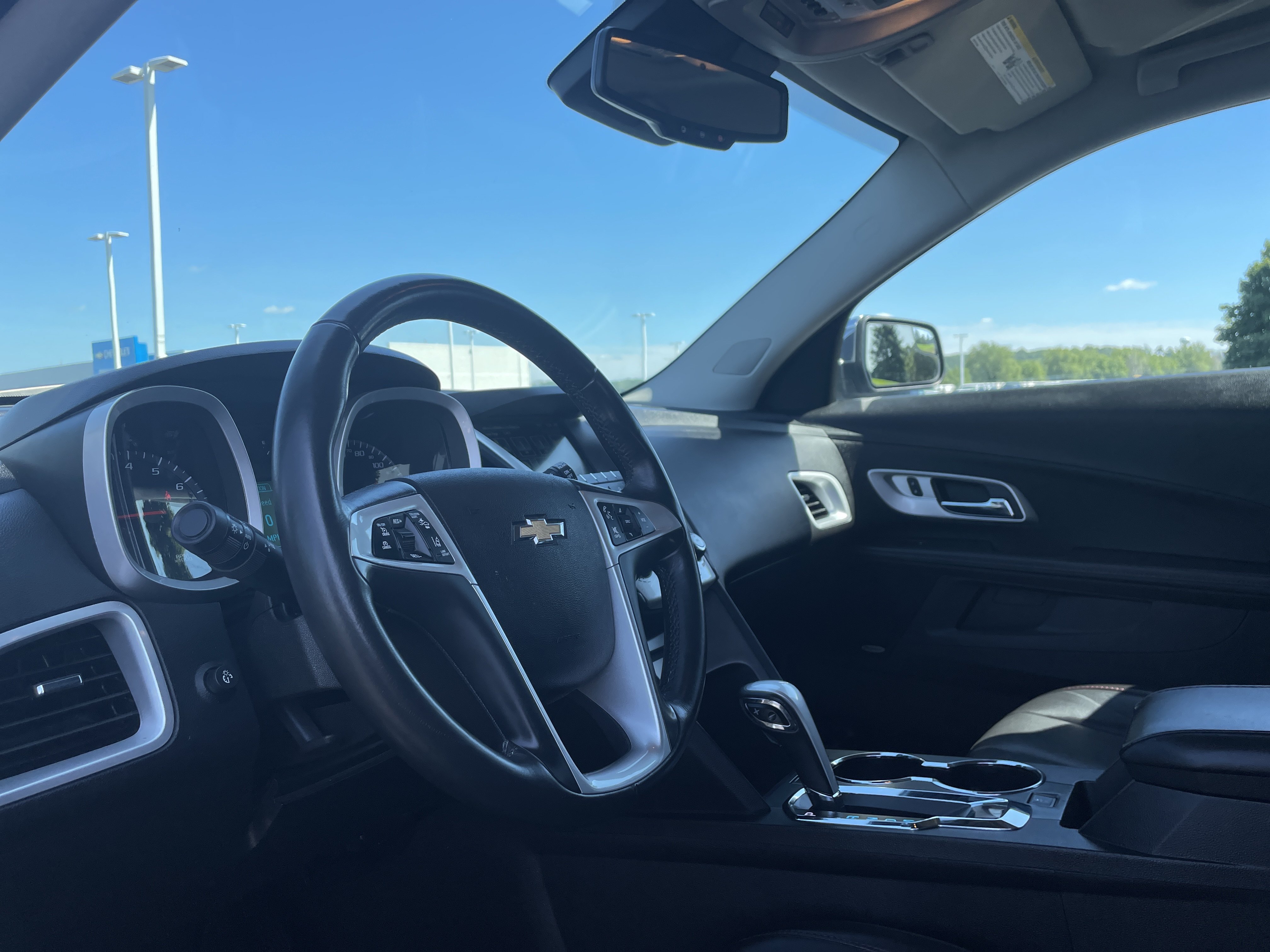 Used 2014 Chevrolet Equinox LTZ FWD image 9