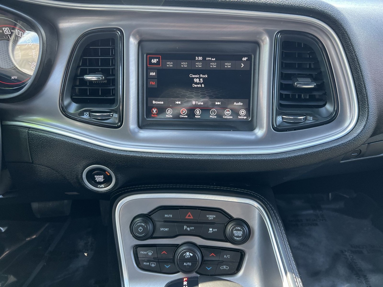 Used 2022 Dodge Challenger R/T w/ Blacktop Package image 18