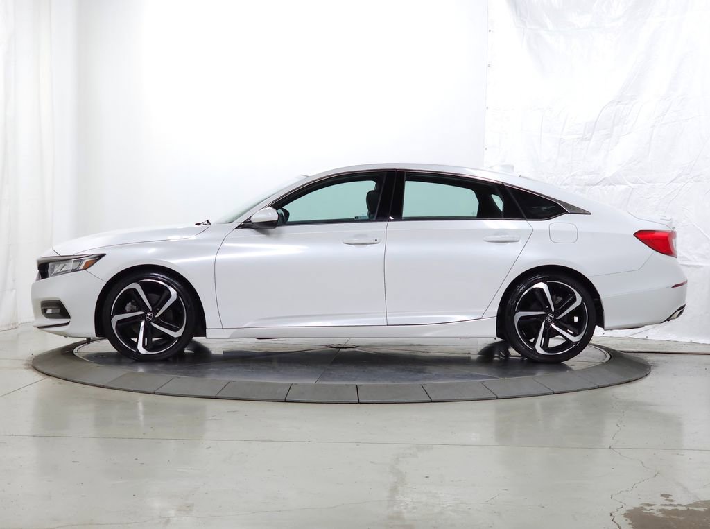 Used 2020 Honda Accord Sport image 2