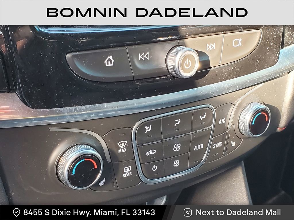 Used 2022 Chevrolet Traverse RS image 25