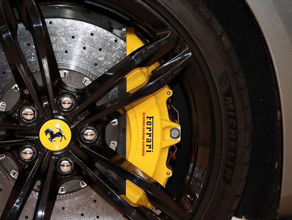 Certified 2017 Ferrari GTC4Lusso image 71