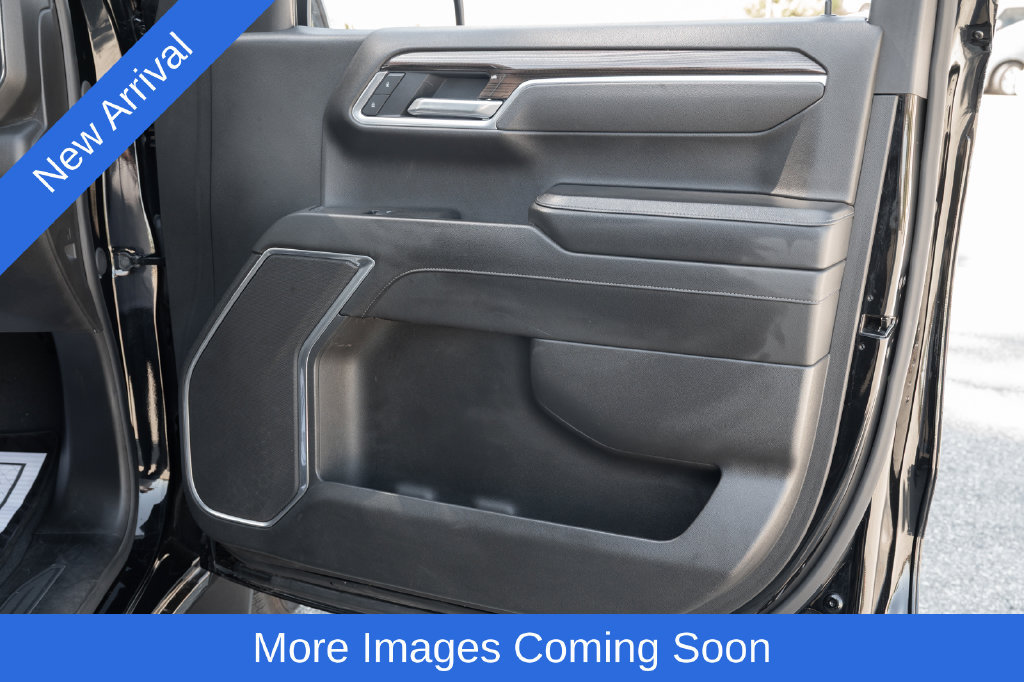 Used 2025 Chevrolet Silverado 1500 LT RWD image 42