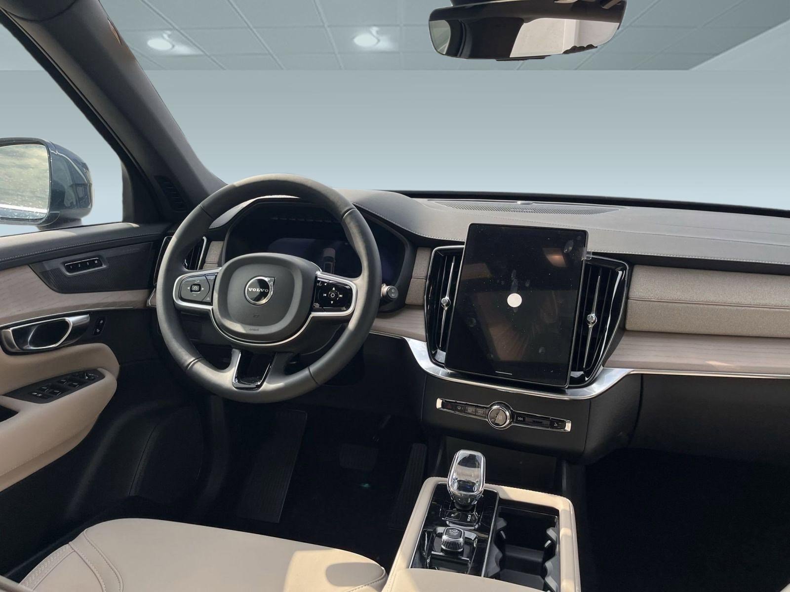 Used 2026 Volvo XC90 B6 Plus w/ Protection Package Premier AWD/4WD image 27