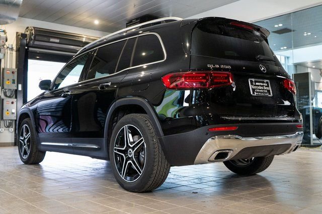 New 2026 Mercedes-Benz GLB 250 4MATIC image 6