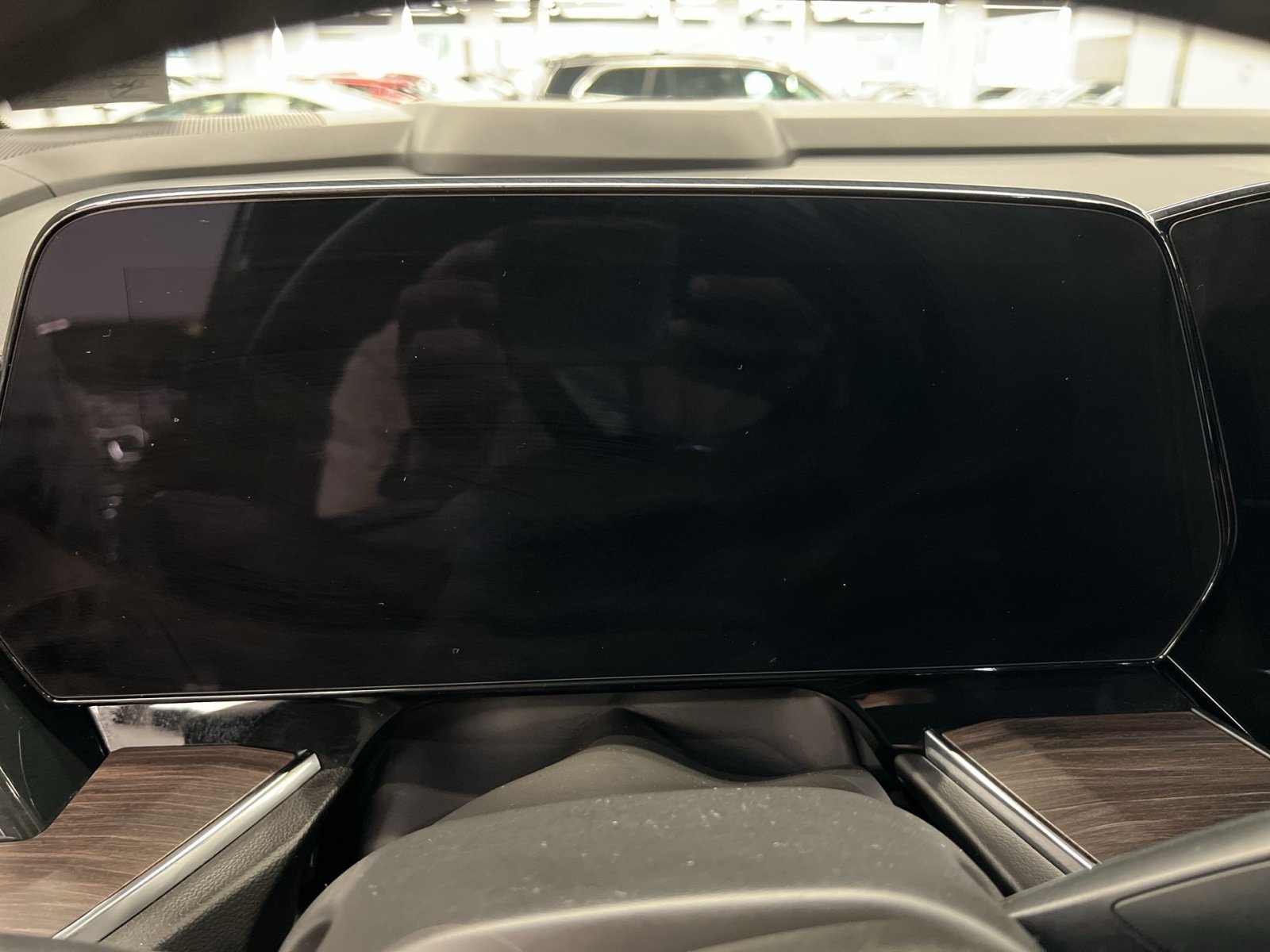 Used 2025 Chevrolet Tahoe LT AWD/4WD image 14