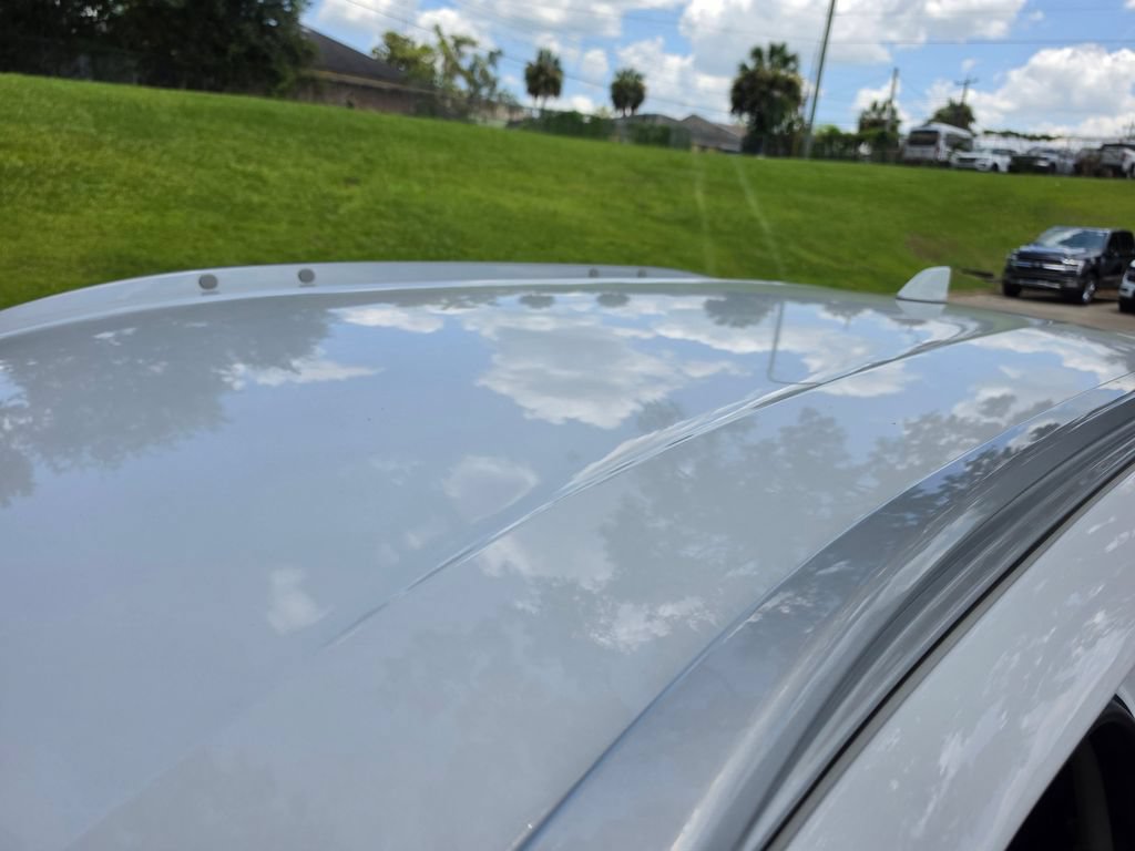Used 2023 Nissan Kicks SV FWD image 7