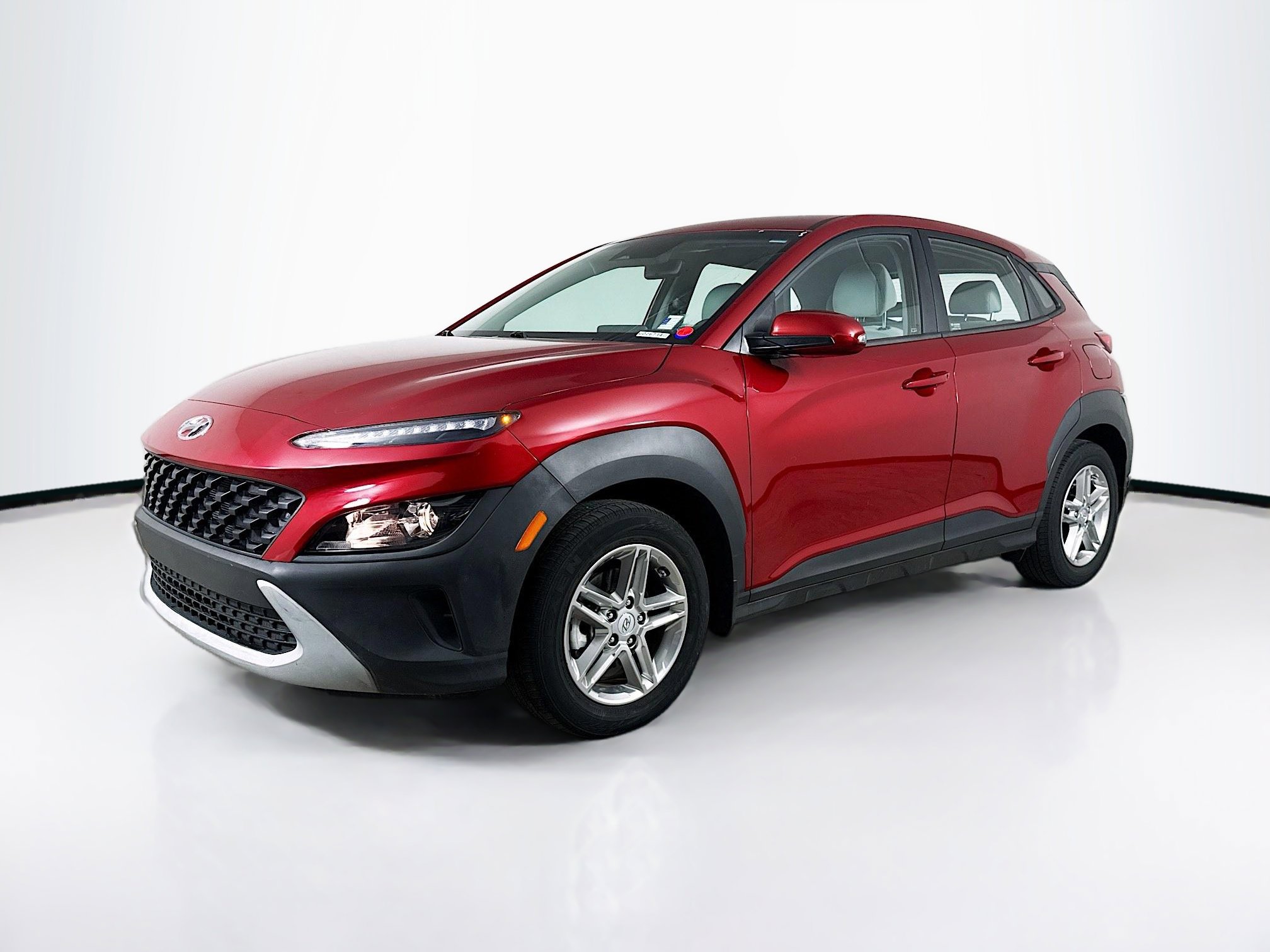 Used 2023 Hyundai Kona SE image 4