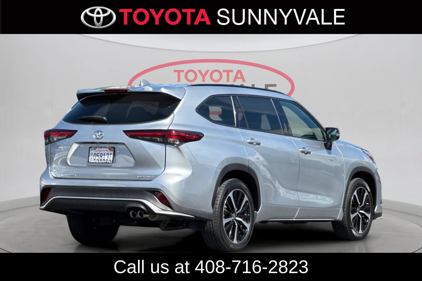 Used 2022 Toyota Highlander XSE AWD/4WD image 3