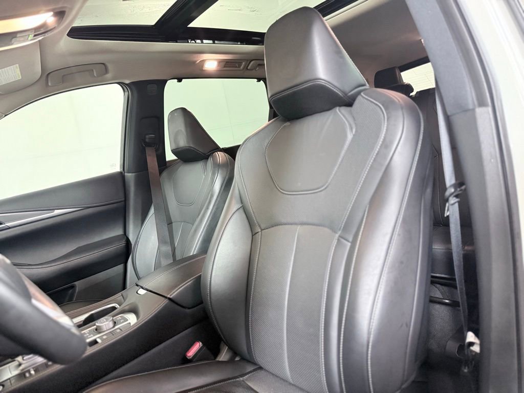 Used 2023 INFINITI QX60 Luxe w/ Vision Package image 19
