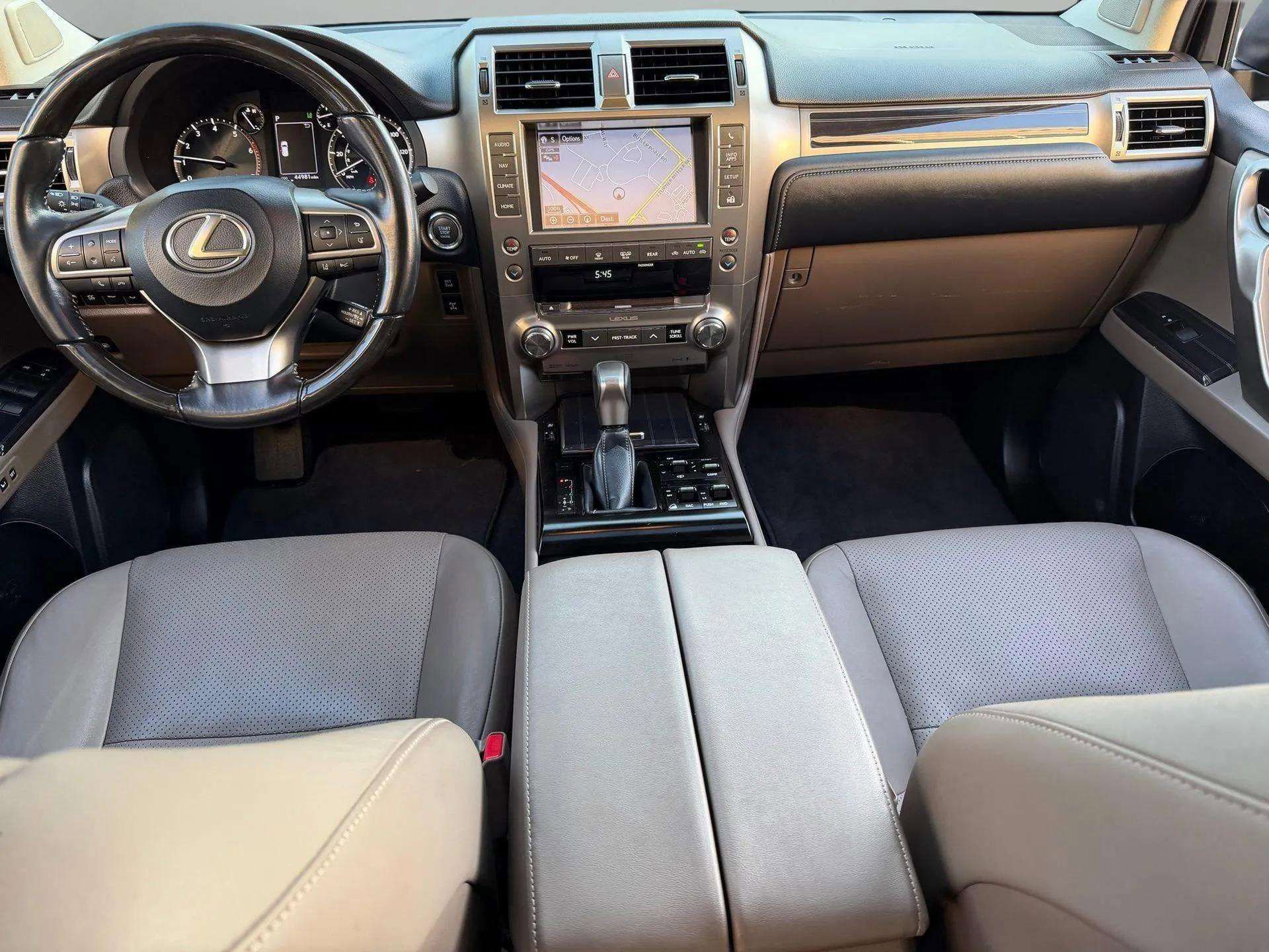 Used 2021 Lexus GX 460 Luxury w/ Sport Design Package image 4