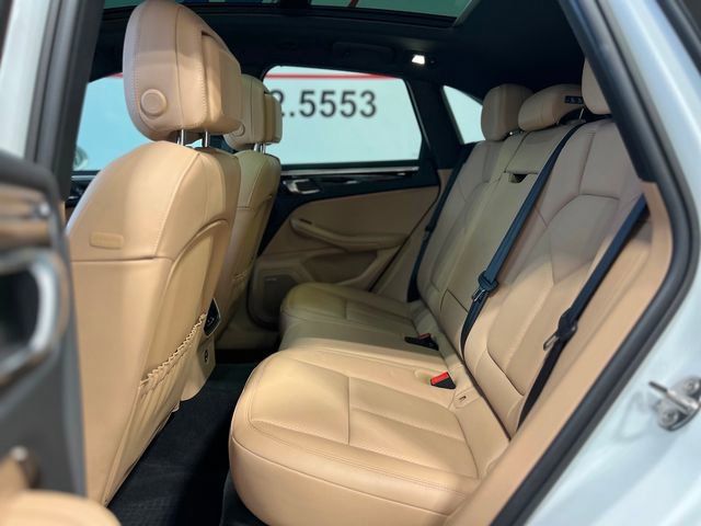 Used 2023 Porsche Macan Base image 23