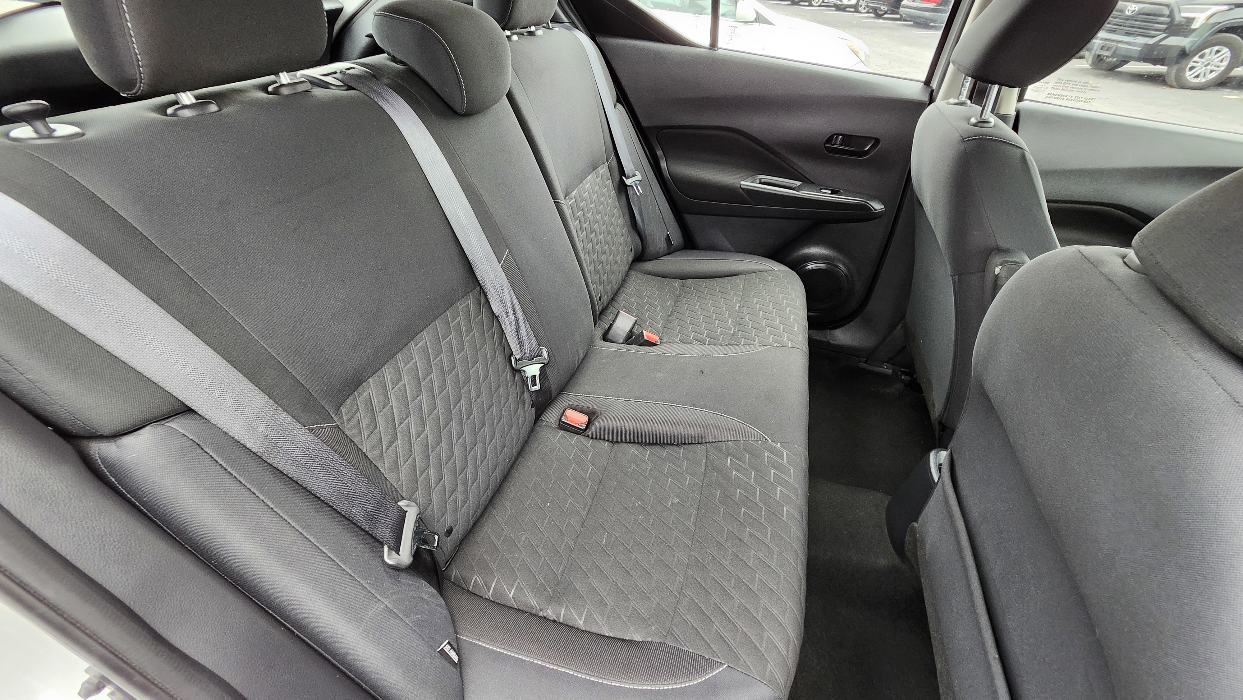 Used 2021 Nissan Kicks S image 18