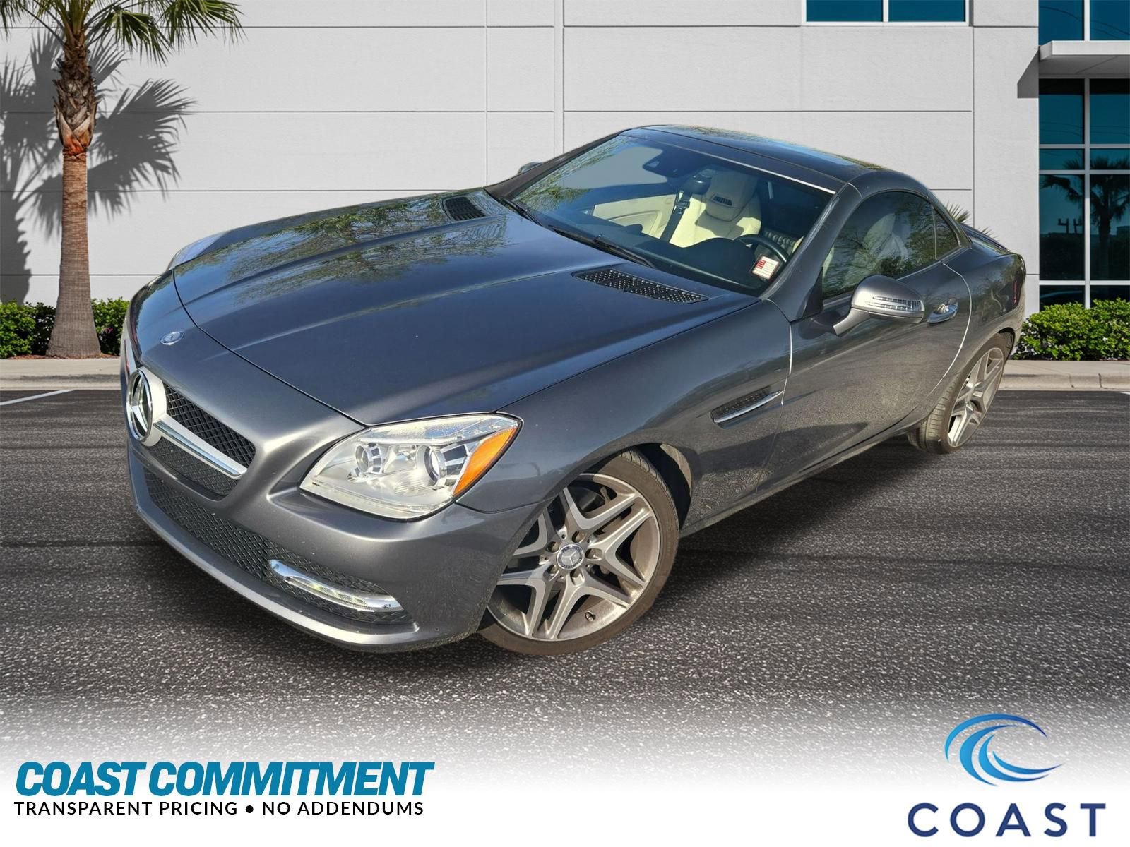 Used 2016 Mercedes-Benz SLK 300 image 2