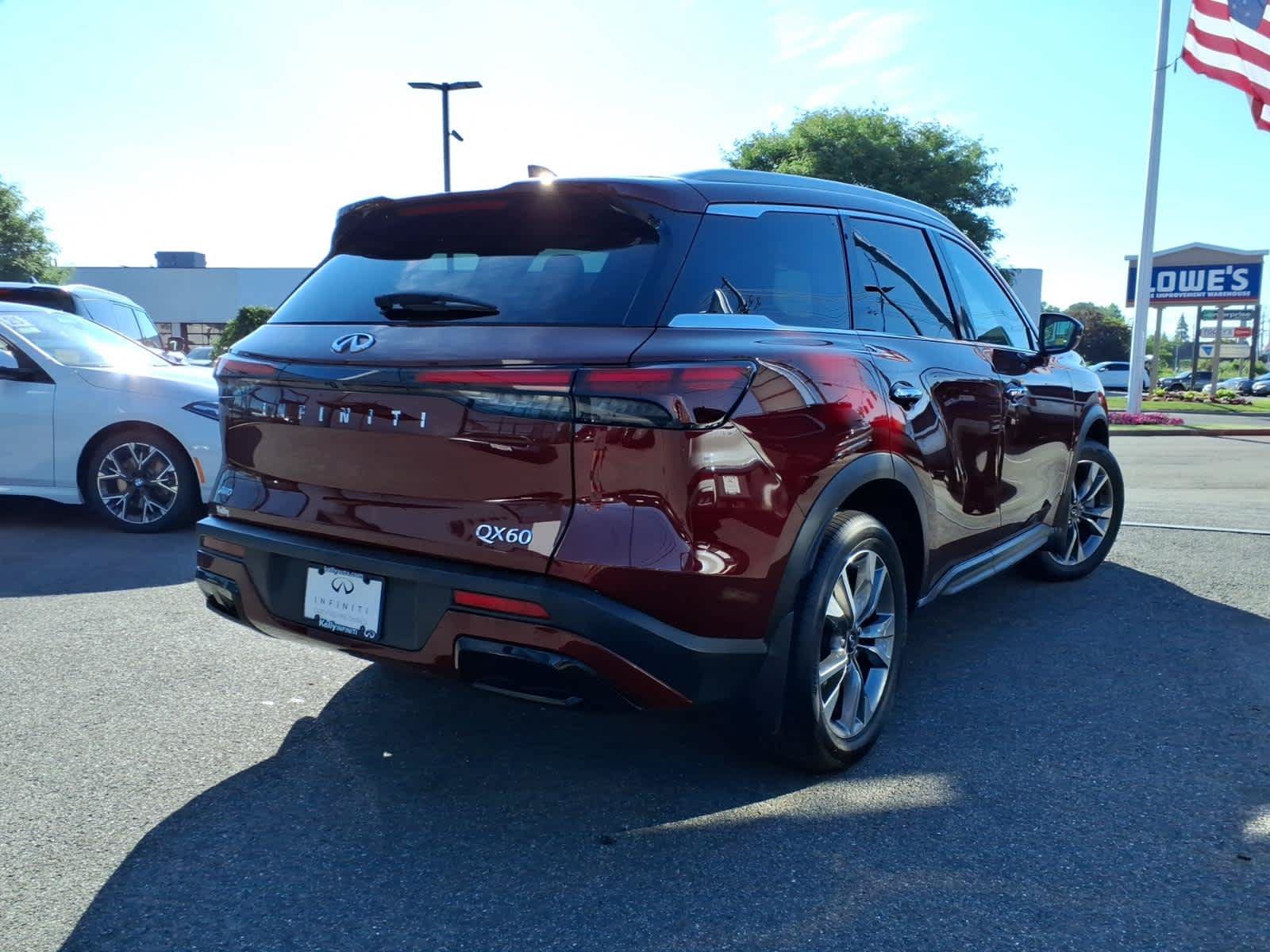 Certified 2023 INFINITI QX60 Luxe w/ Cargo Package AWD/4WD image 4