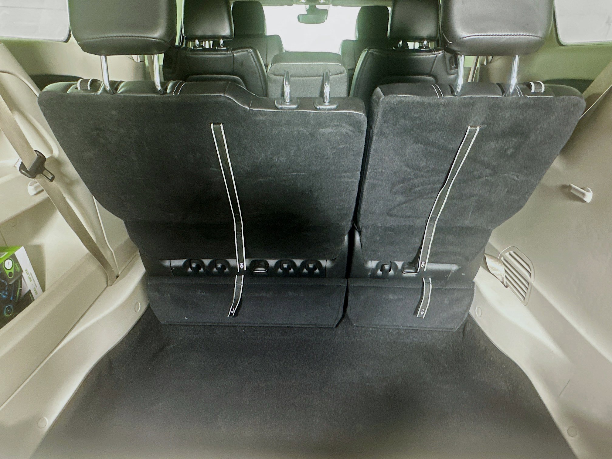 Used 2024 Chrysler Pacifica Touring-L image 28