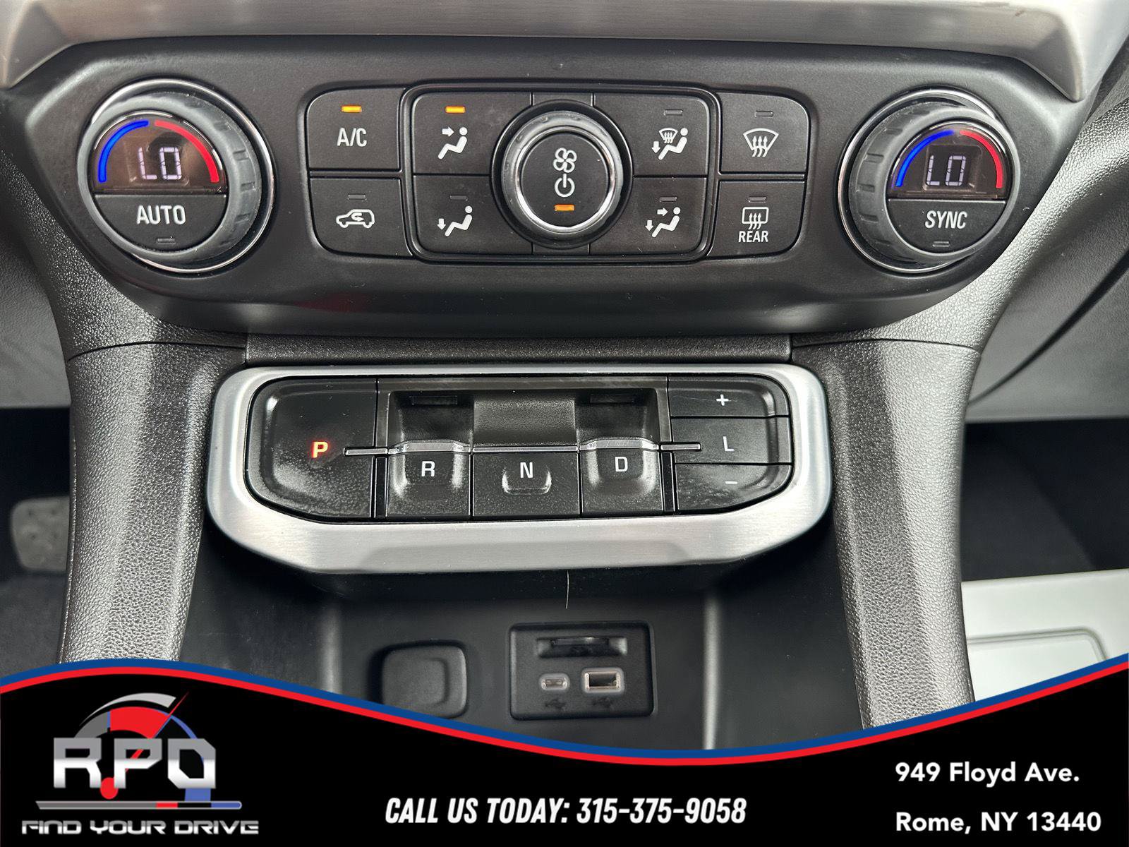 Used 2021 GMC Acadia SLE w/ Driver Convenience Package AWD/4WD image 23