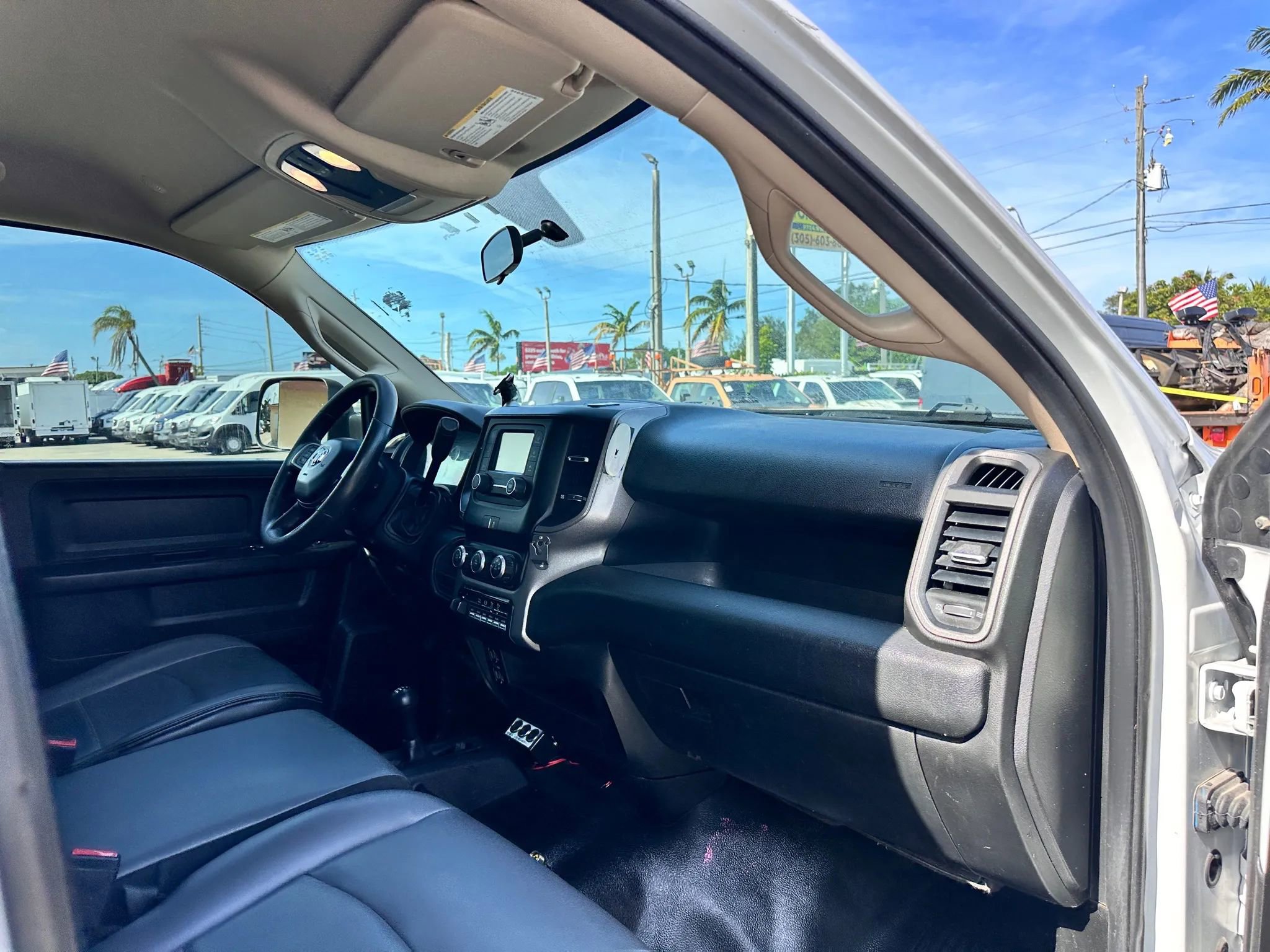 Used 2019 RAM 2500 Tradesman w/ Chrome Appearance Group image 19