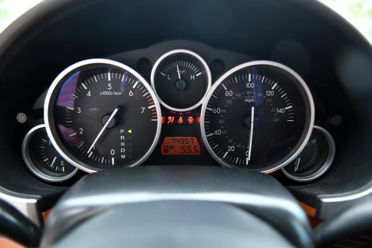 Used 2006 MAZDA MX-5 Miata Grand Touring w/ Premium Pkg RWD image 21