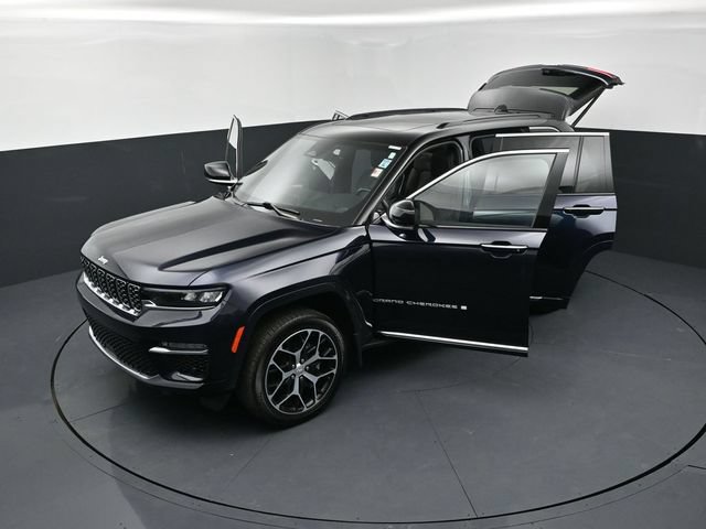 Used 2024 Jeep Grand Cherokee Summit AWD/4WD image 26