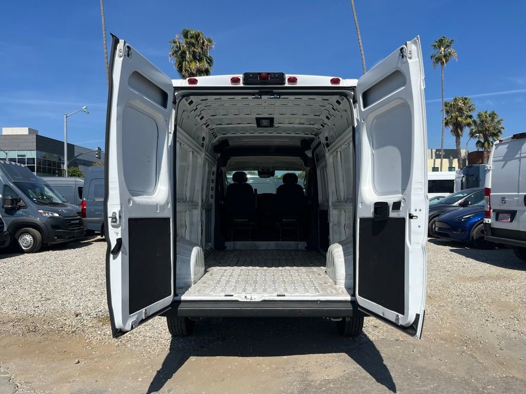 Used 2024 RAM ProMaster 2500 w/ Safety Group image 9