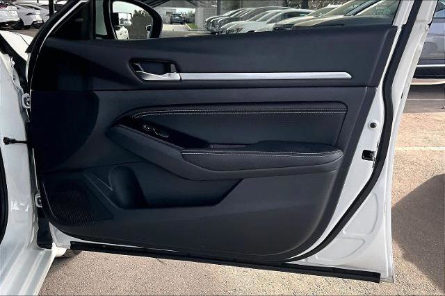 Certified 2023 Nissan Altima 2.5 SV w/ SV Premium Package image 21