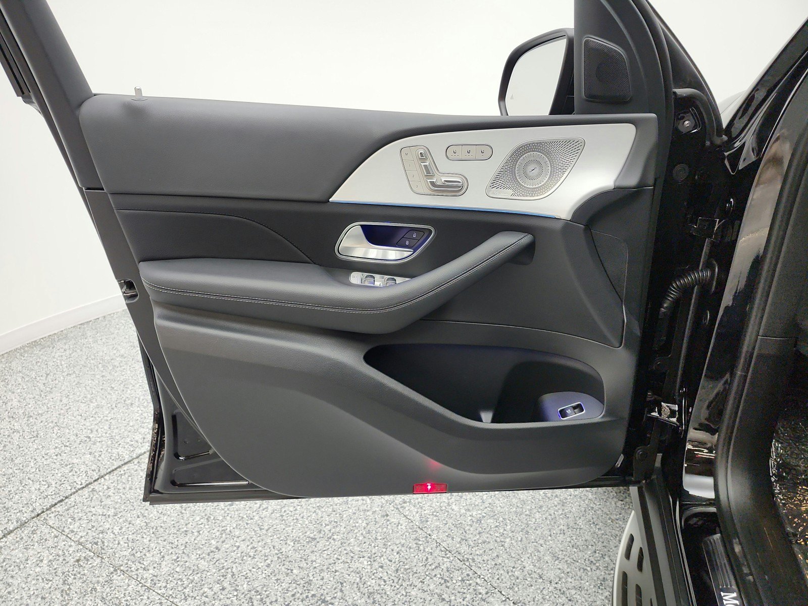 Used 2025 Mercedes-Benz GLE 350 4MATIC image 12