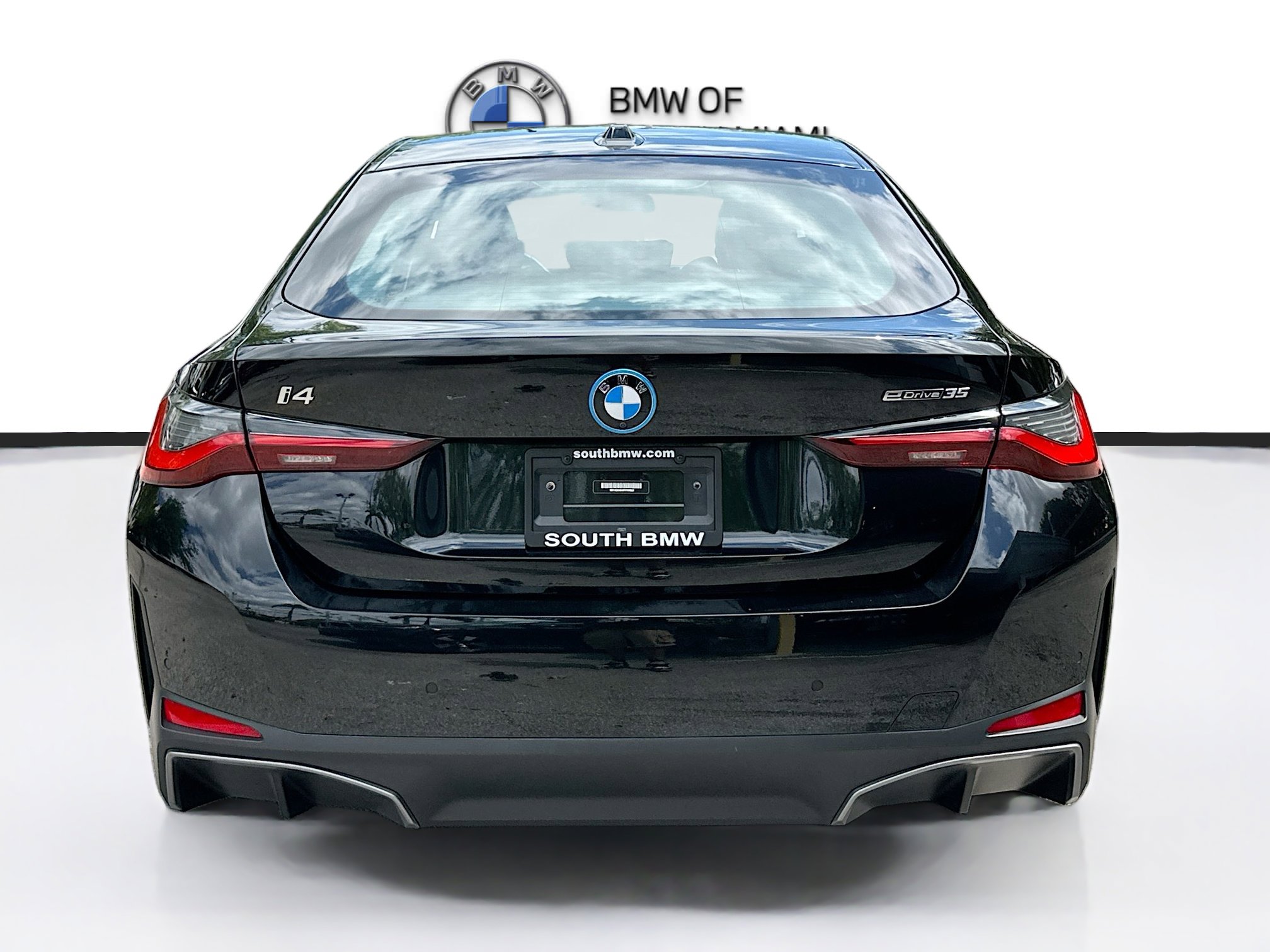 Used 2023 BMW i4 eDrive35 w/ Parking Assistance Package image 6