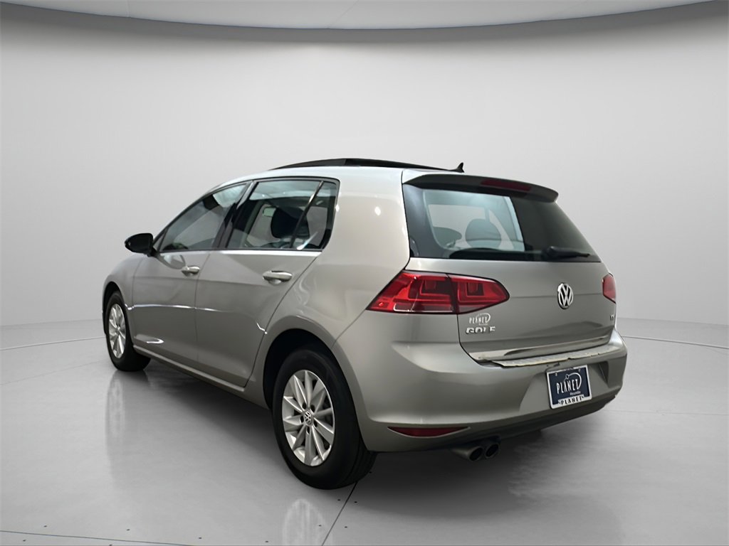 Used 2016 Volkswagen Golf S image 3
