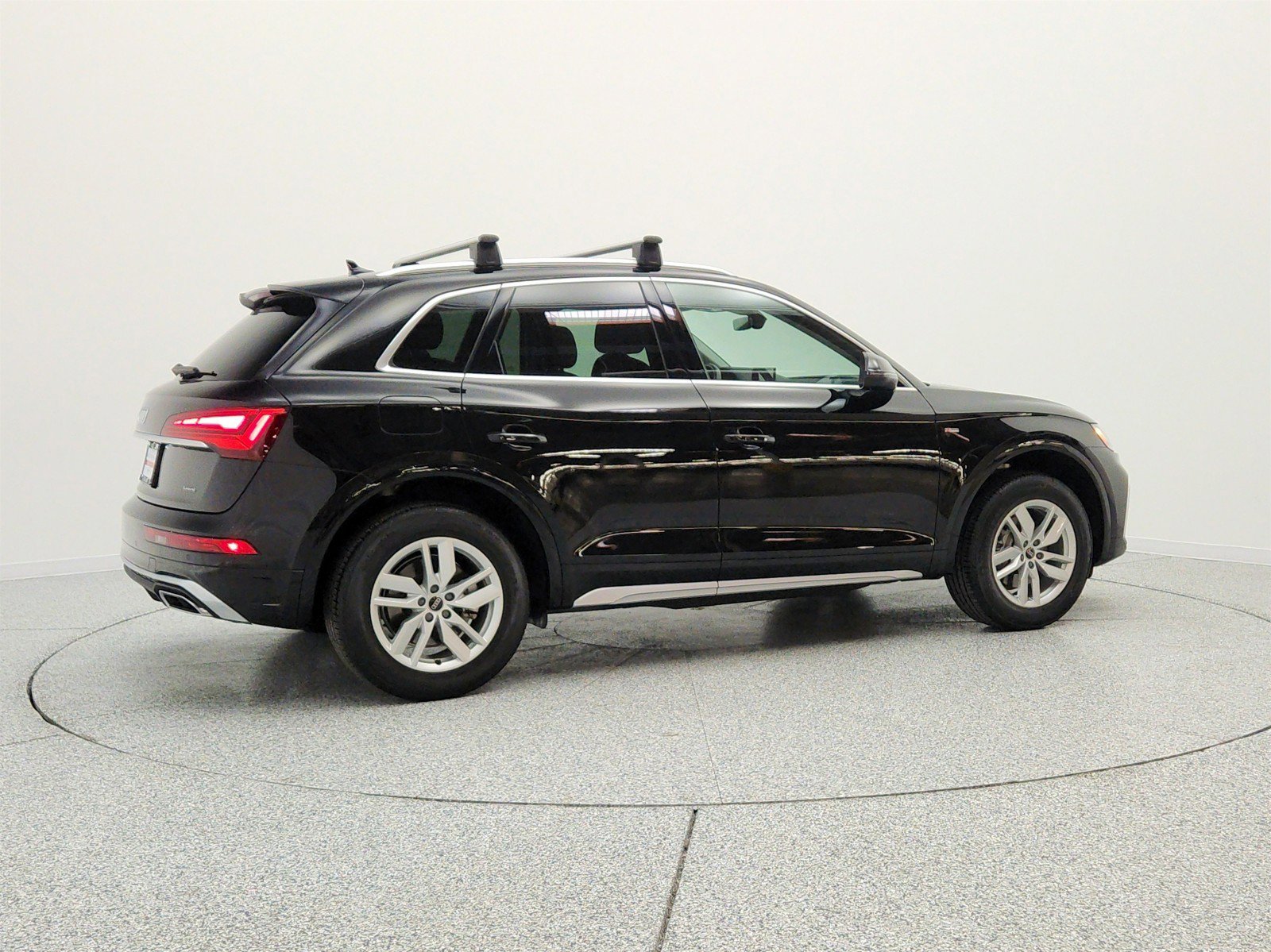 Used 2023 Audi Q5 2.0T Premium w/ Convenience Package AWD/4WD image 5