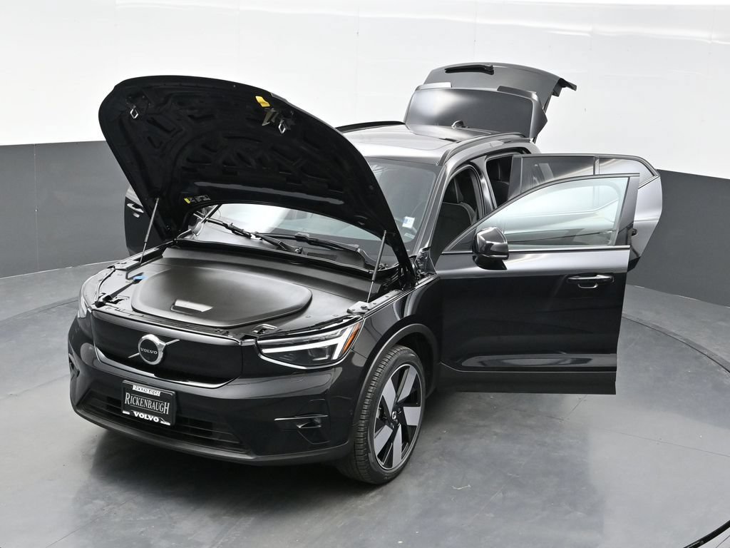 Used 2023 Volvo XC40 Recharge Ultimate w/ Protection Package Premier AWD/4WD image 43
